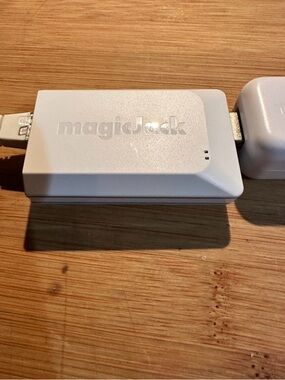 Magic White VoIP USB Adapter